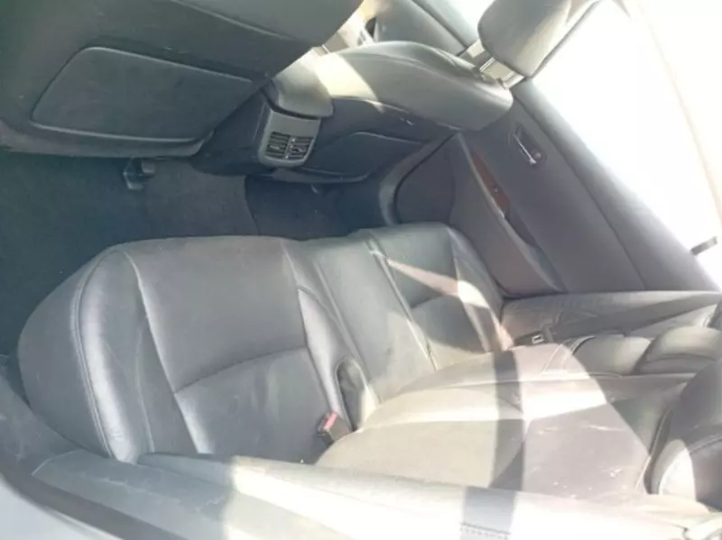 Lexus ES 350   - 2010