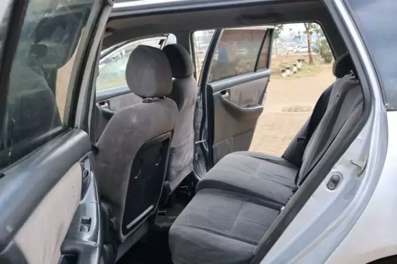 Toyota Fielder    - 2005
