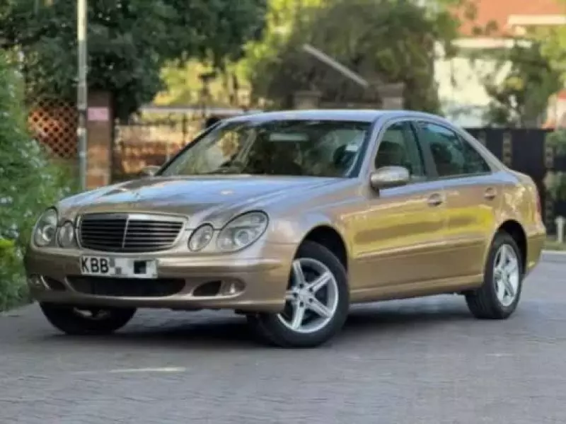 Mercedes-Benz E 240