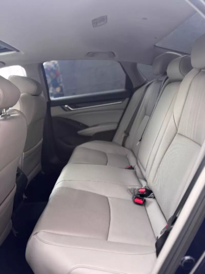 Honda Accord   - 2019