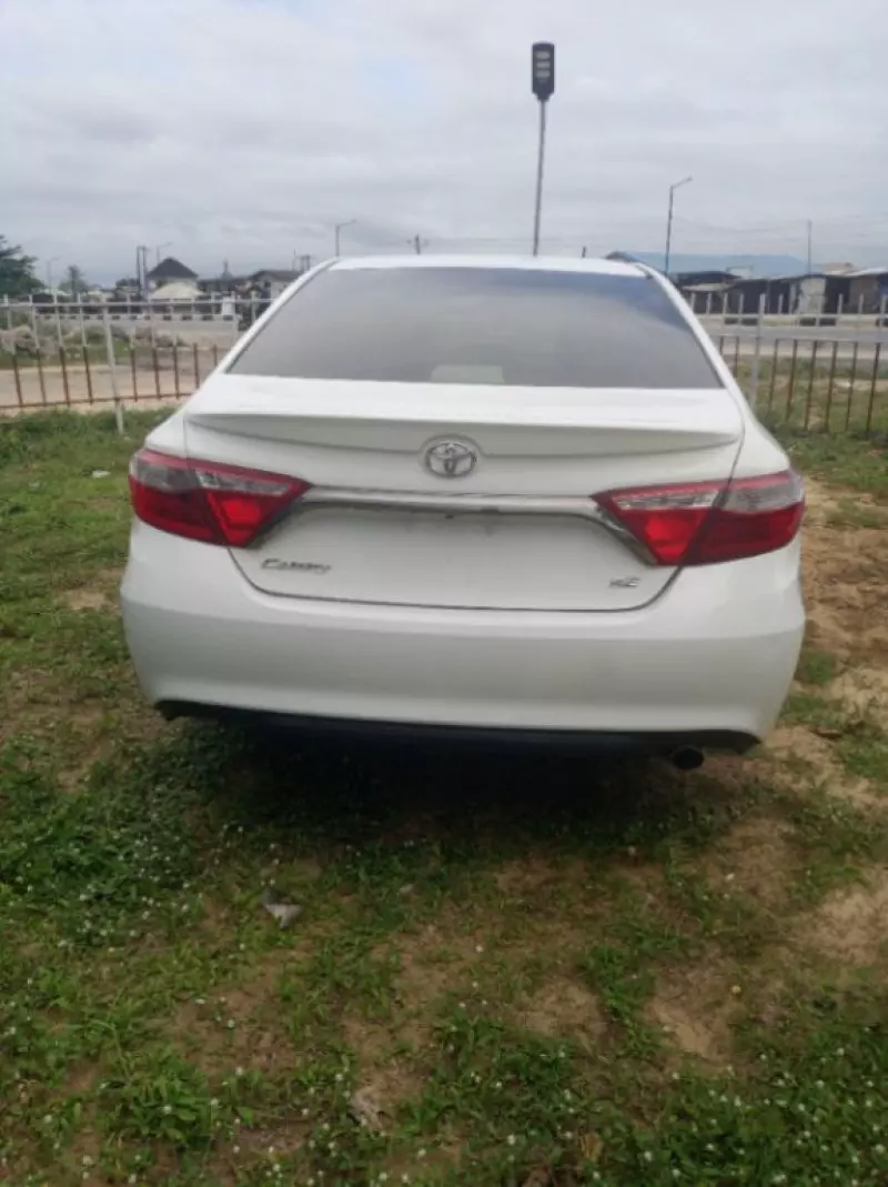 Toyota Camry   - 2017