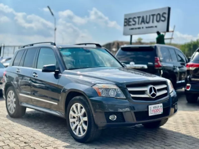 Mercedes-Benz GLK 350   - 2011