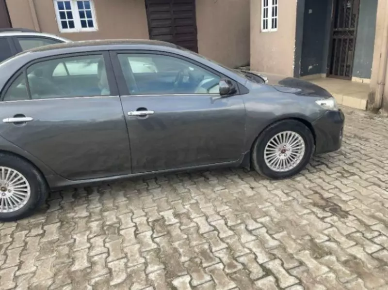 Toyota Corolla   - 2013