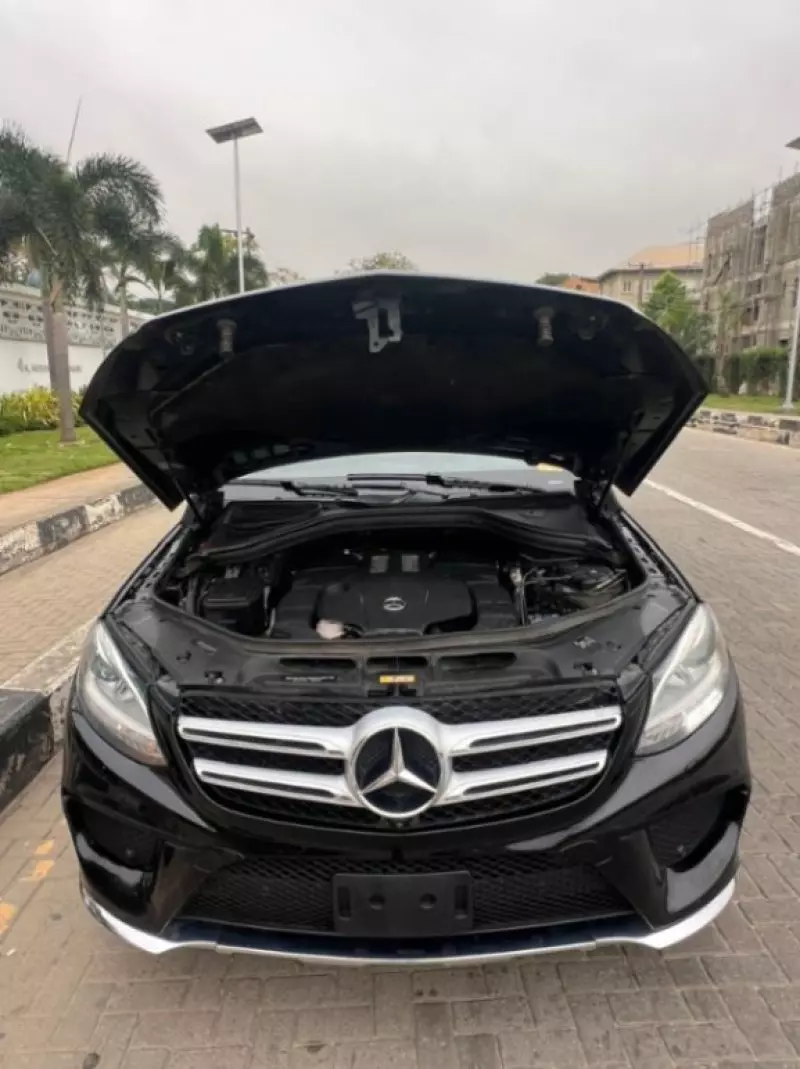 Mercedes-Benz GLE-Class   - 2016