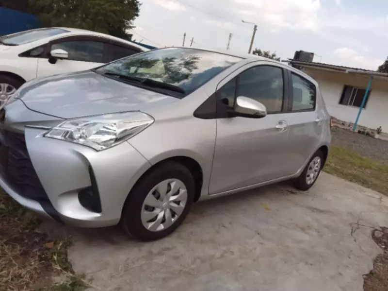 Toyota Vitz   - 2018