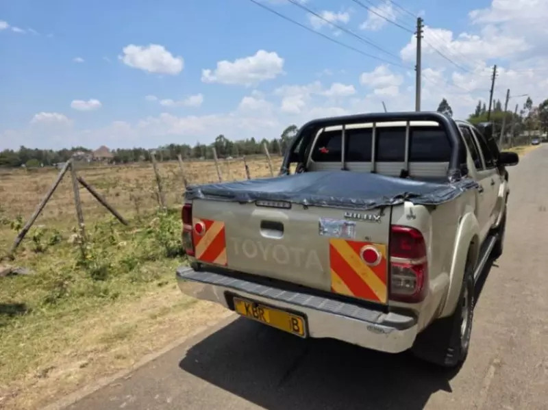 Toyota Hilux   - 2012