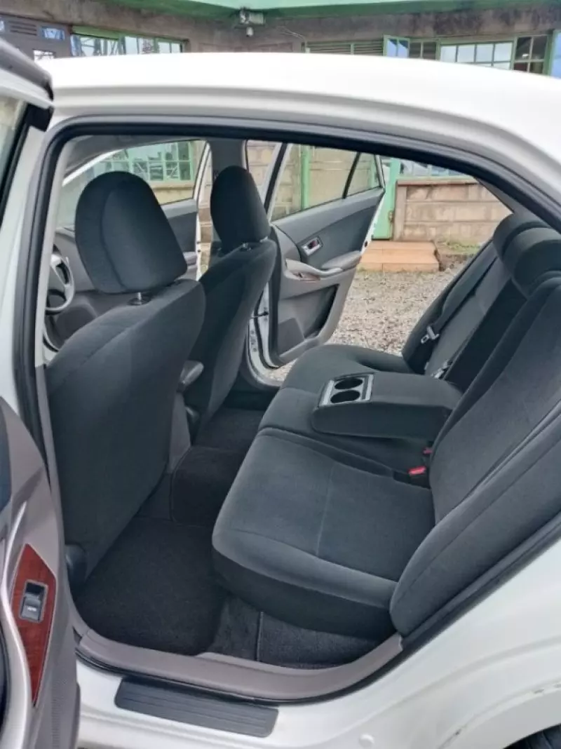 Toyota Allion    - 2016
