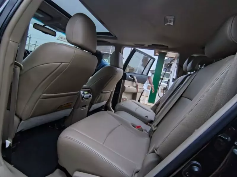 Toyota Highlander   - 2013