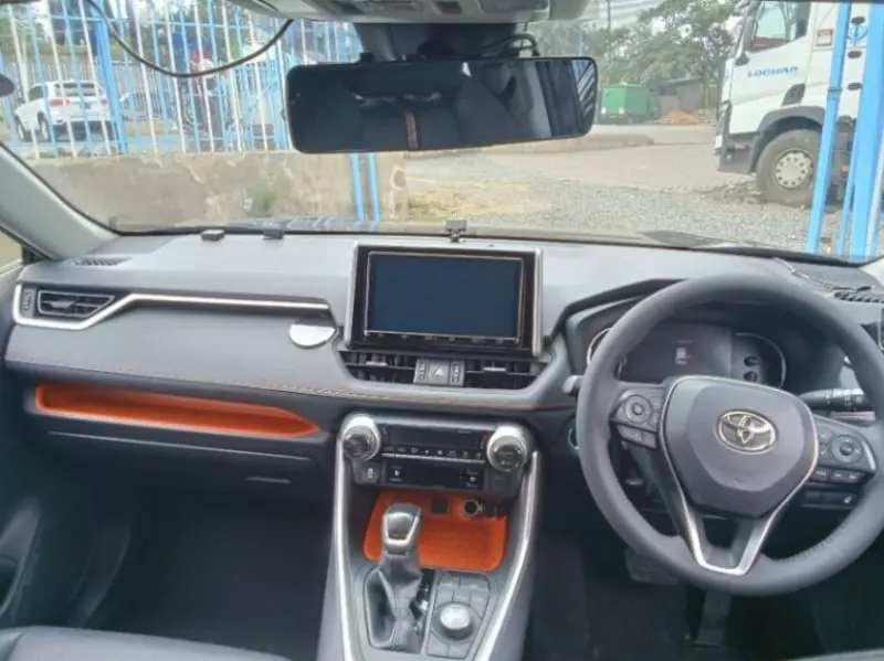 Toyota RAV 4   - 2019