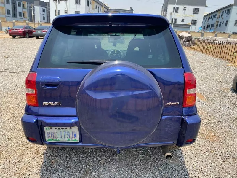 Toyota RAV4   - 2002