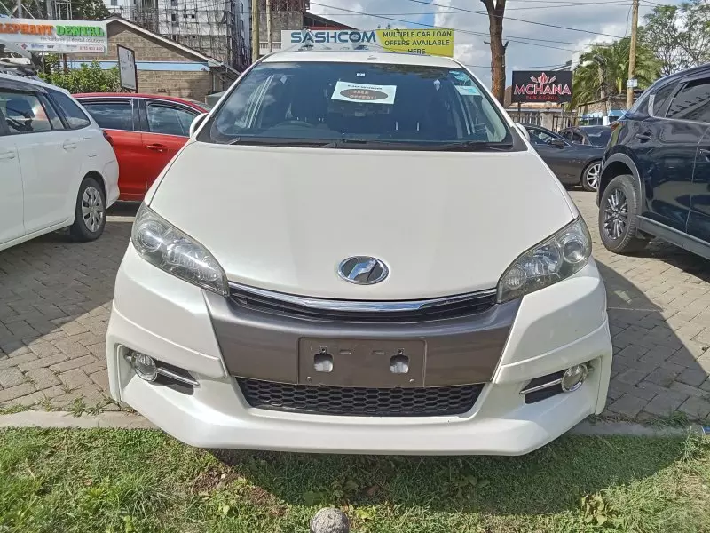 Toyota Wish   - 2016