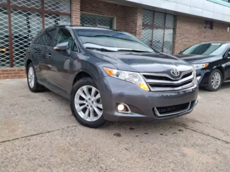 Toyota Venza   - 2014
