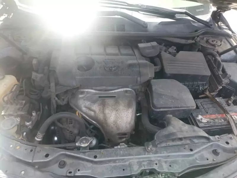 Toyota Camry   - 2011