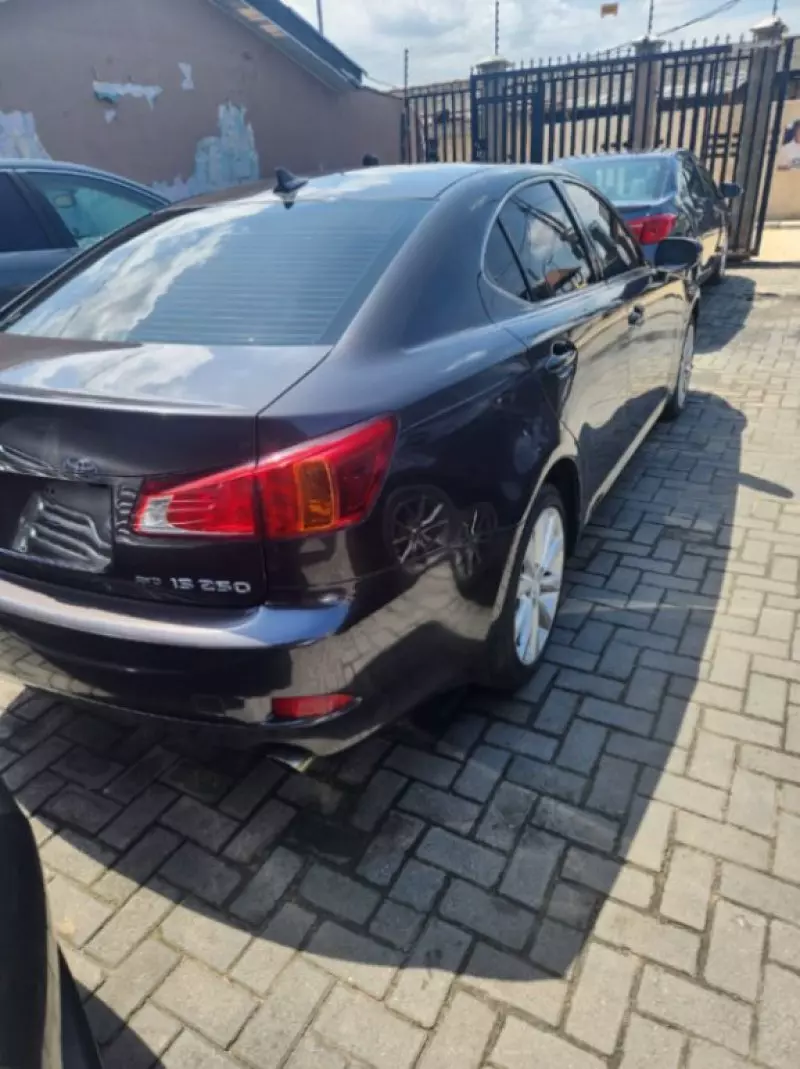 Lexus IS 250   - 2009