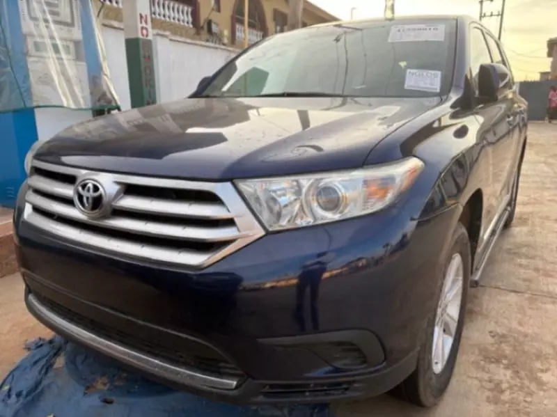 Toyota Highlander   - 2013