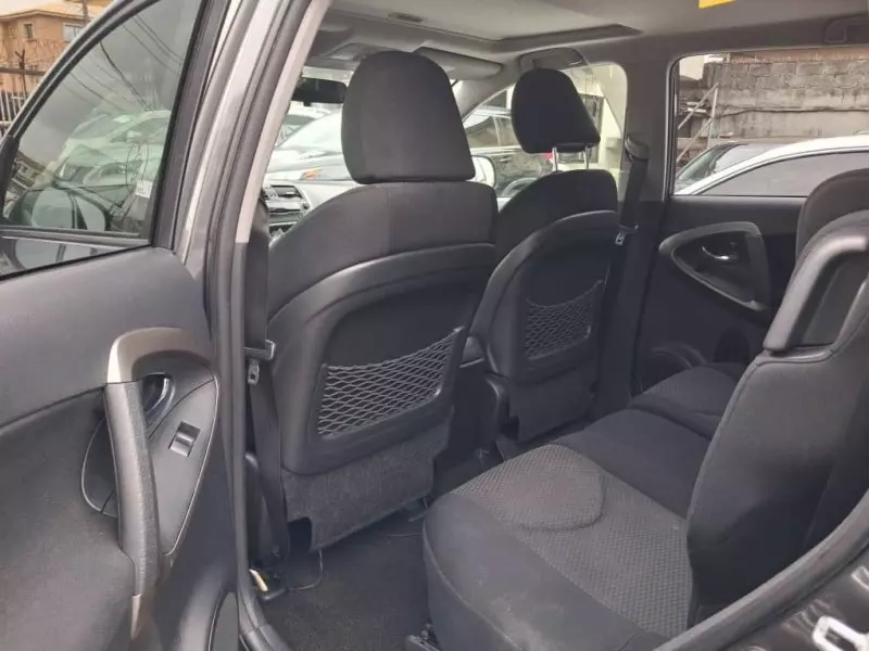 Toyota Rav4   - 2011