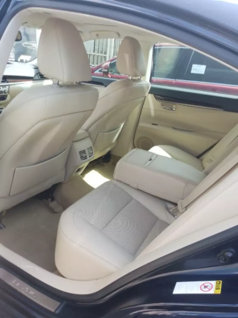 Lexus ES 350   - 2013