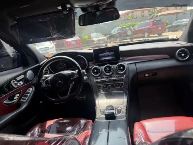 Mercedes-Benz C 300 - 2016