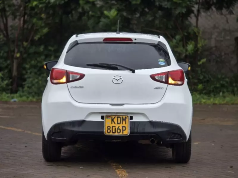 Mazda Demio   - 2016