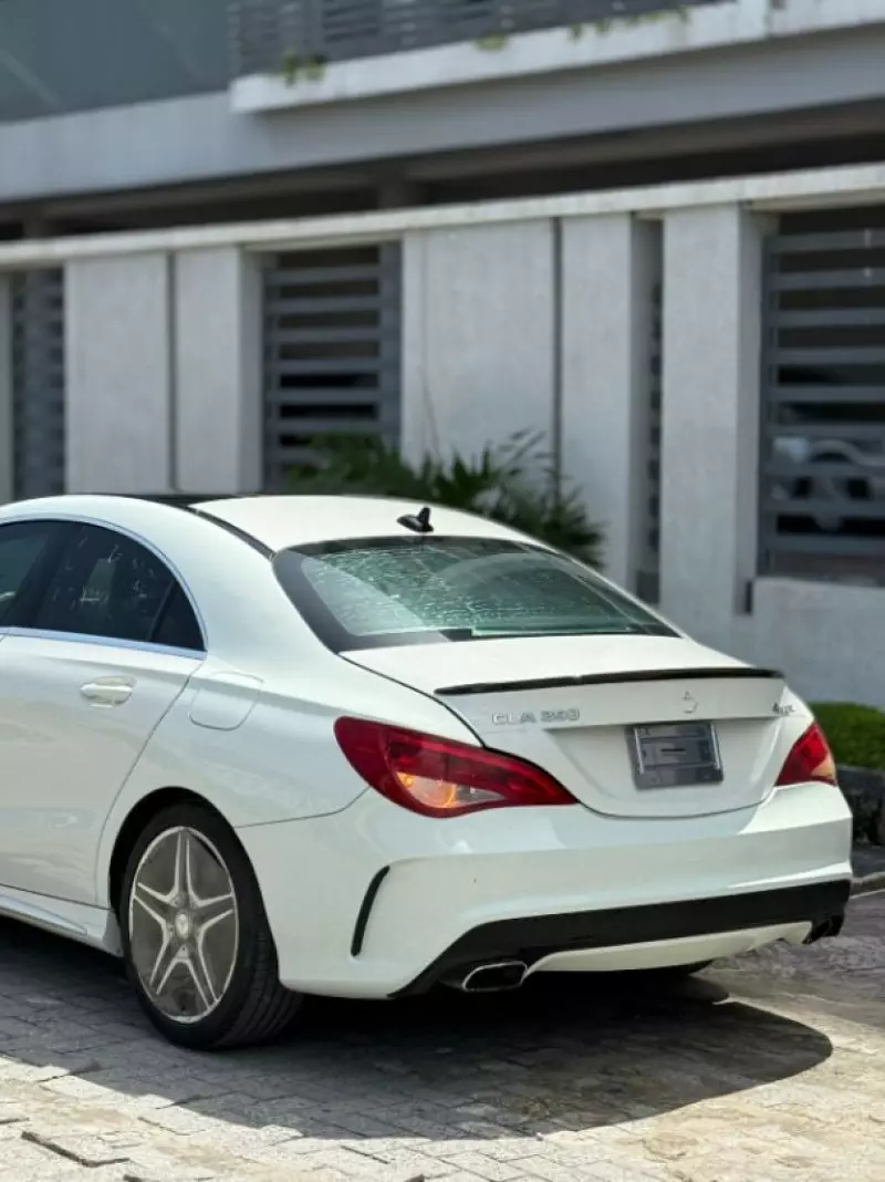 Mercedes-Benz CLA 250   - 2014