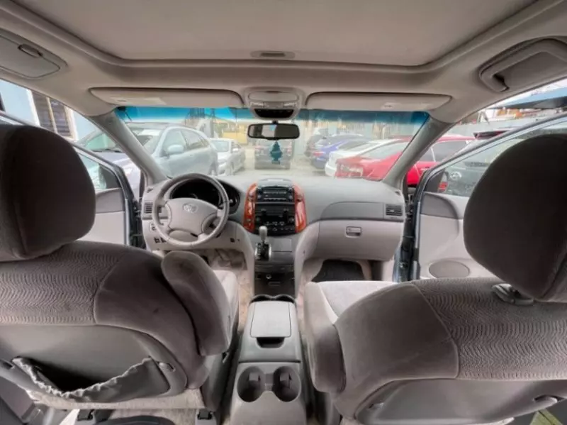 Toyota Sienna   - 2008
