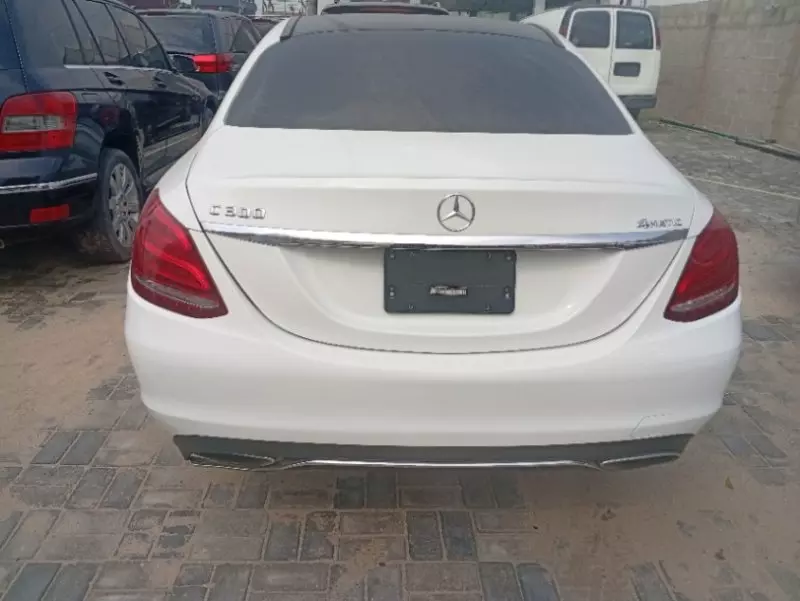 Mercedes-Benz C 300