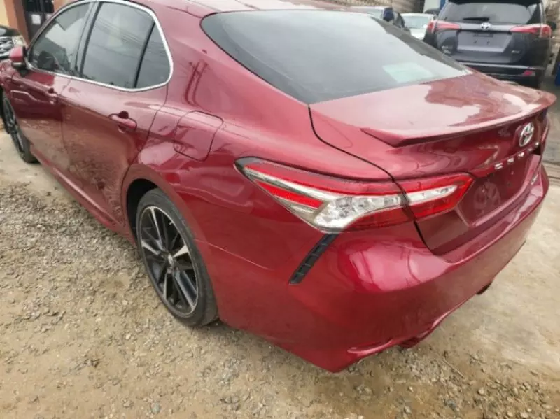 Toyota camry   - 2018