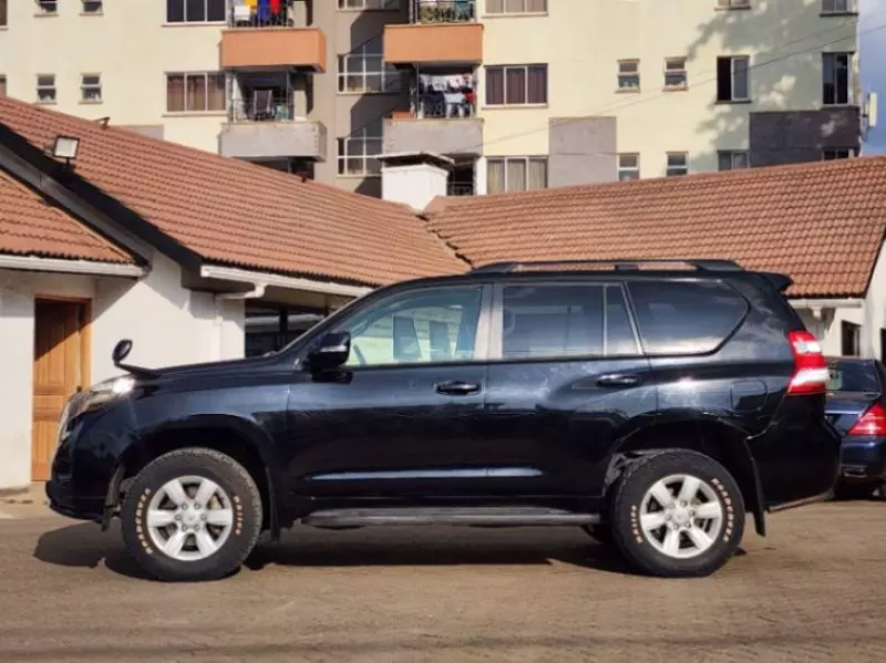 Toyota Landcruiser Prado   - 2015