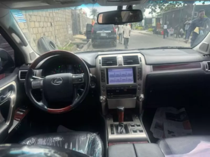 Lexus GX 460   - 2011