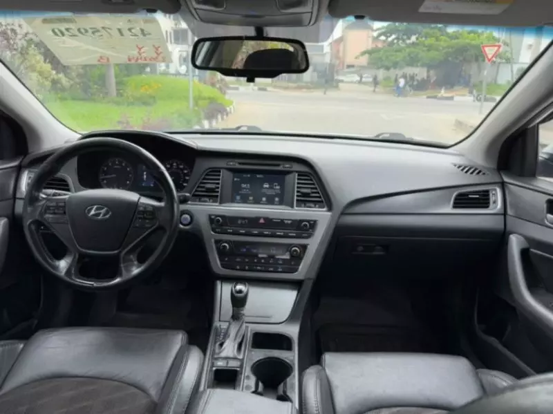 Hyundai Sonata   - 2016