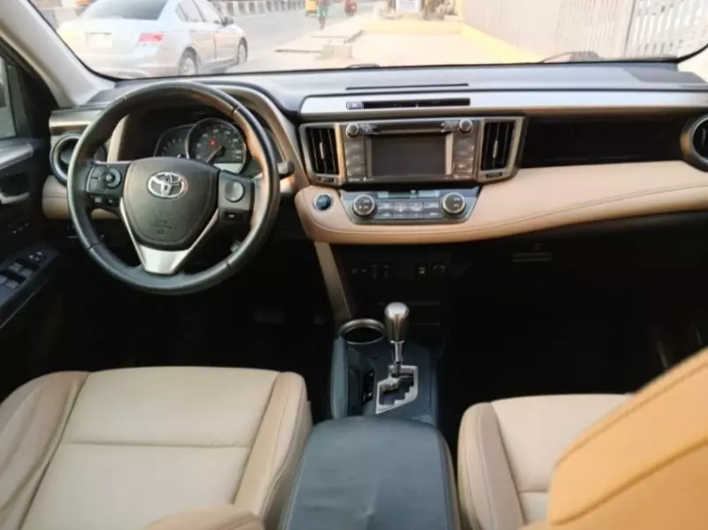 Toyota RAV4   - 2014