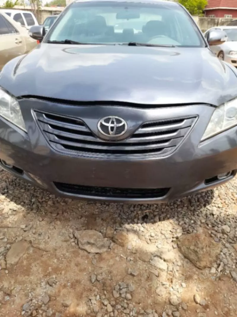 Toyota Camry   - 2007