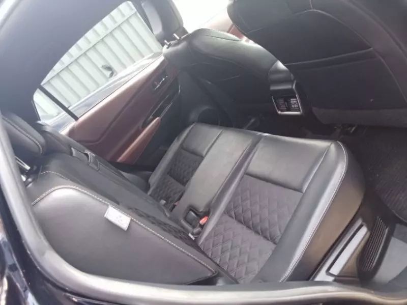 Toyota Harrier   - 2018