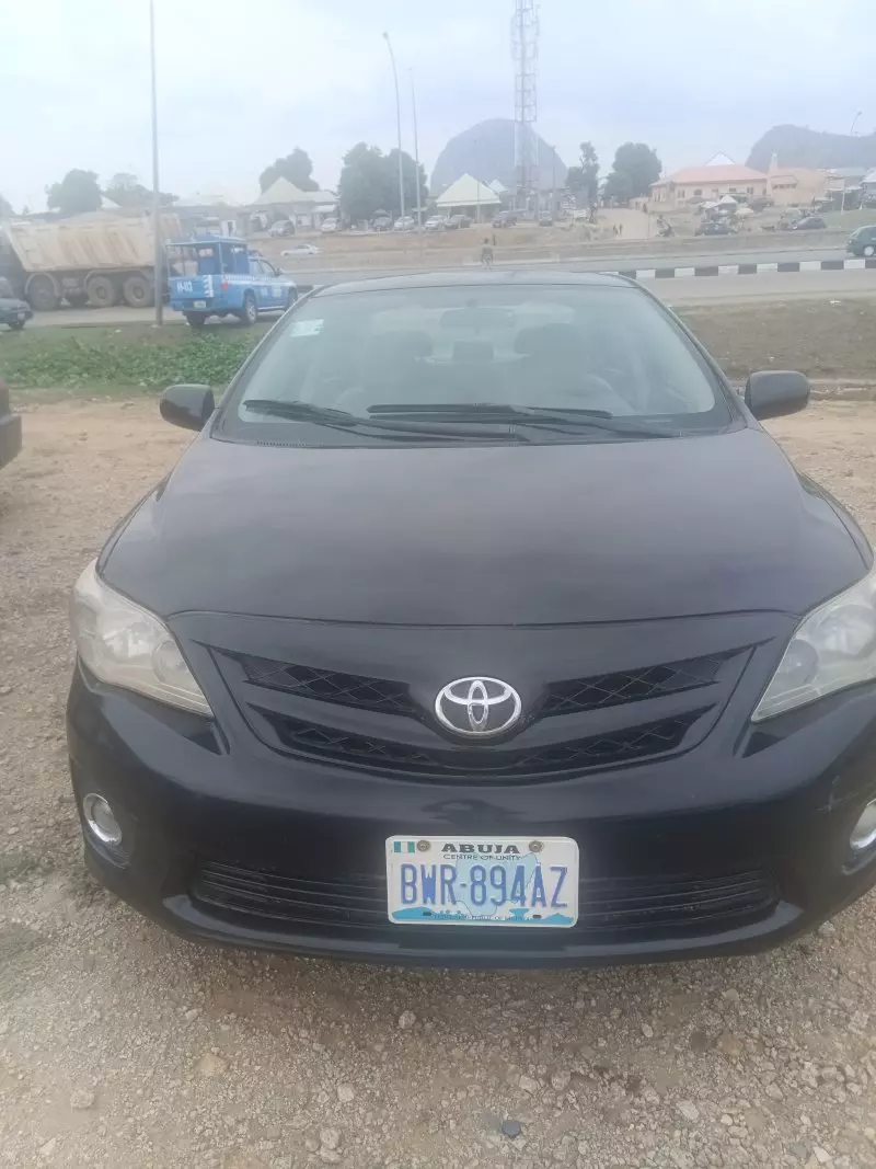 Toyota Corolla   - 2011