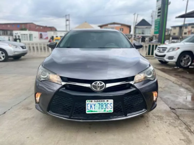 Toyota Camry   - 2015