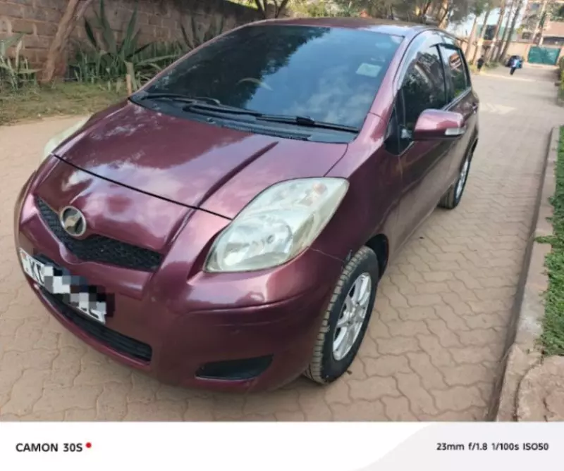 Toyota Vitz   - 2010