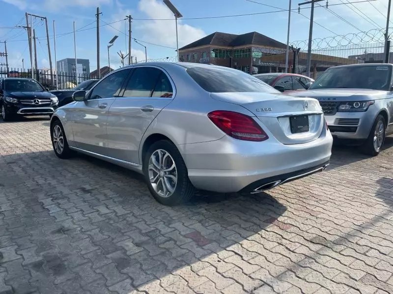 Mercedes-Benz C 300   - 2015