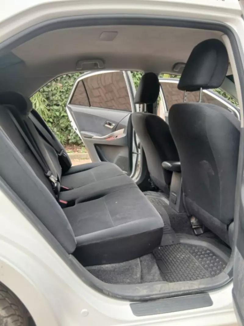 Toyota Allion    - 2011