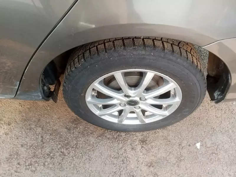 Toyota Fielder    - 2012