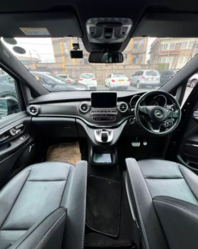 Mercedes-Benz V 220   - 2019