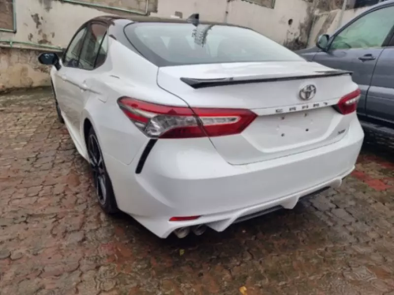 Toyota Camry   - 2019