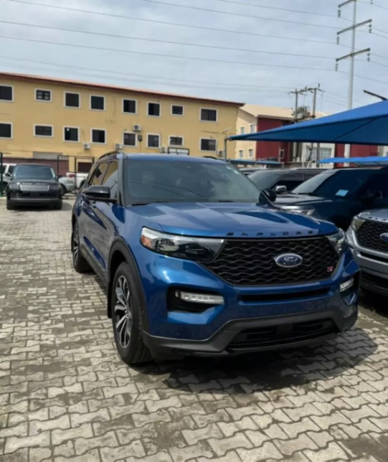 Ford Explorer   - 2019