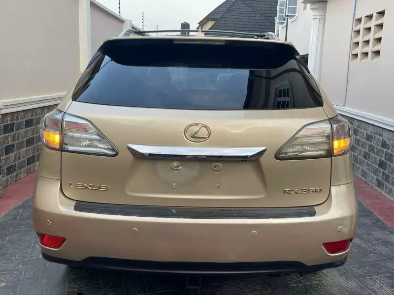 Lexus RX 350   - 2010
