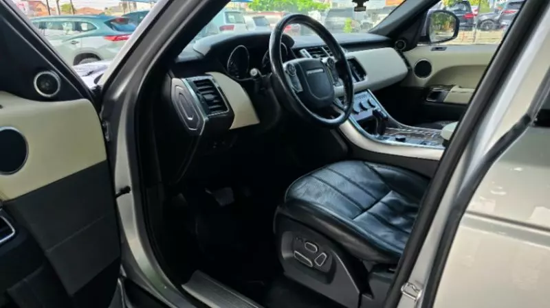 RANGE ROVER HSE LR4   - 2015