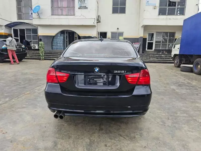 BMW 328   - 2009