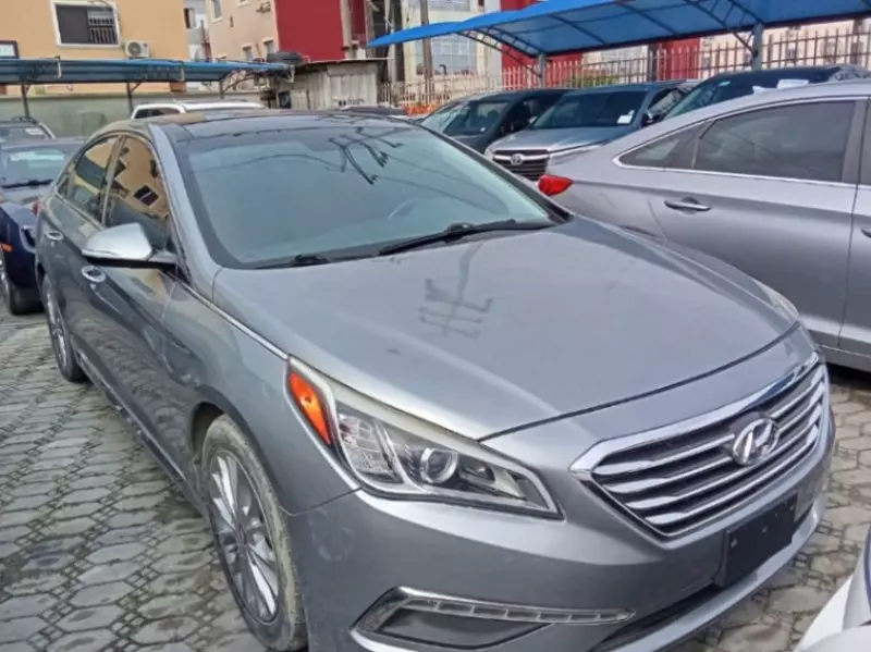 Hyundai Sonata   - 2015