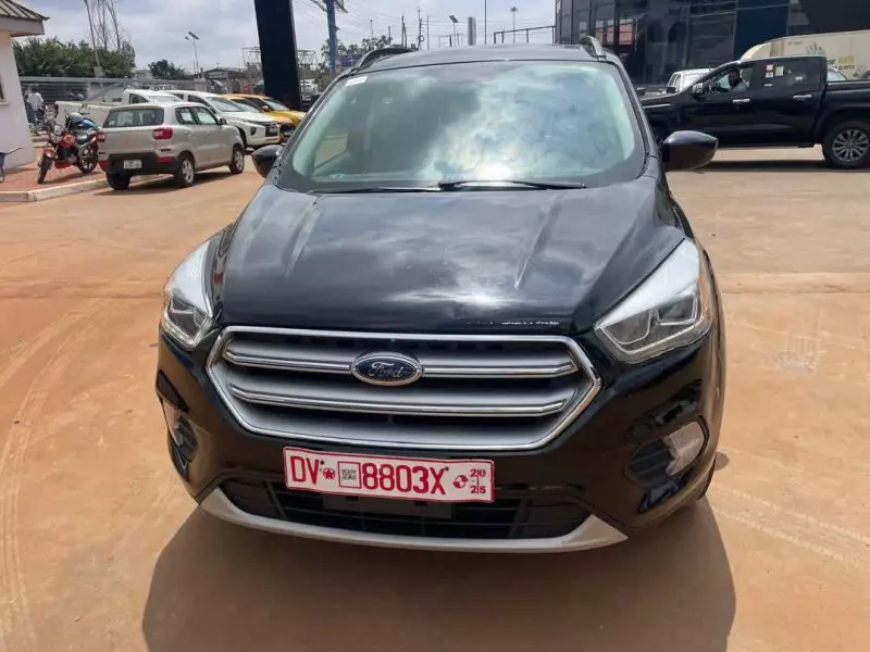 Ford Escape   - 2017