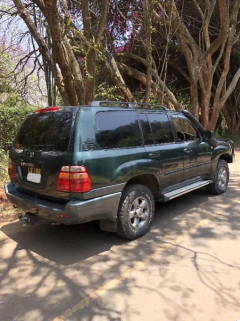 Toyota Land Cruiser   - 2003