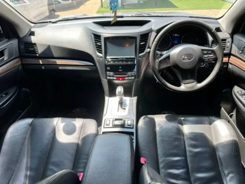Subaru Outback   - 2014