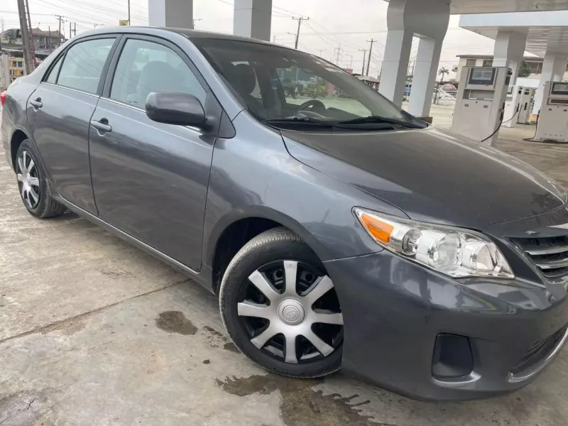Toyota Corolla   - 2013